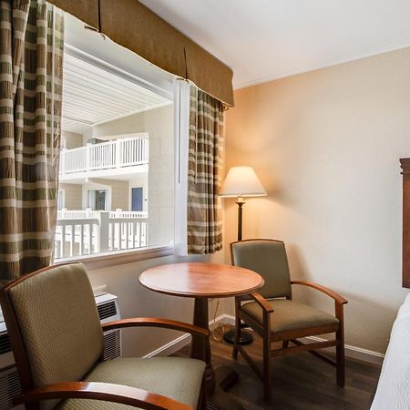 Oceanus Motel - Рехобот Бич Экстерьер фото